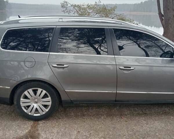 Серый Фольксваген Пассат, объемом двигателя 1.97 л и пробегом 280 тыс. км за 5600 $, фото 5 на Automoto.ua