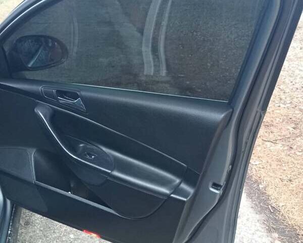 Серый Фольксваген Пассат, объемом двигателя 1.97 л и пробегом 280 тыс. км за 5600 $, фото 11 на Automoto.ua