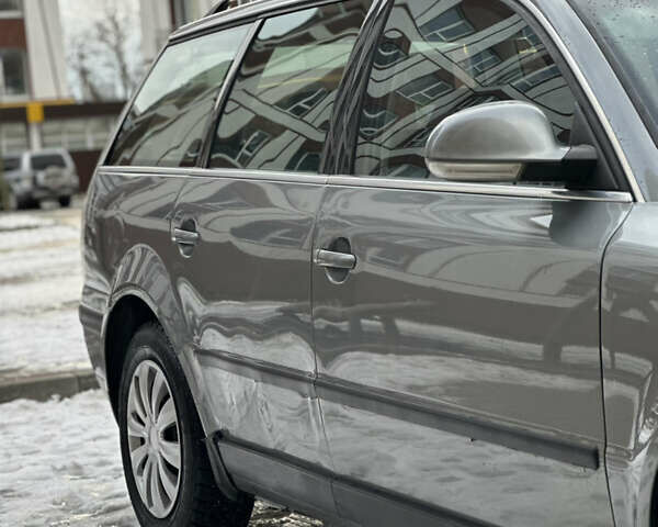 Серый Фольксваген Пассат, объемом двигателя 1.9 л и пробегом 347 тыс. км за 5150 $, фото 25 на Automoto.ua