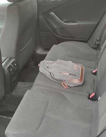 Серый Фольксваген Пассат, объемом двигателя 1.9 л и пробегом 250 тыс. км за 7200 $, фото 10 на Automoto.ua