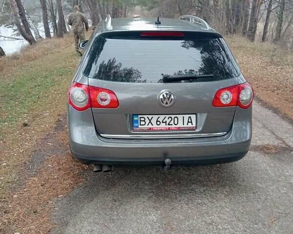 Серый Фольксваген Пассат, объемом двигателя 1.97 л и пробегом 280 тыс. км за 5600 $, фото 2 на Automoto.ua