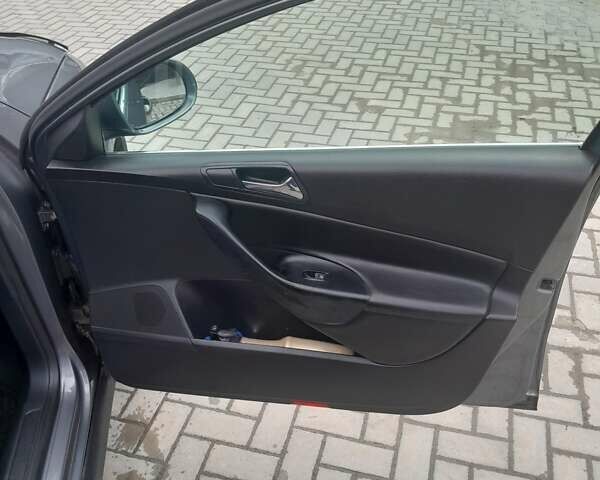 Сірий Фольксваген Пассат, об'ємом двигуна 2 л та пробігом 440 тис. км за 5700 $, фото 3 на Automoto.ua