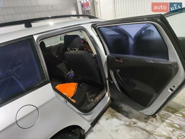 Серый Фольксваген Пассат, объемом двигателя 1.97 л и пробегом 380 тыс. км за 4500 $, фото 5 на Automoto.ua