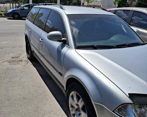 Сірий Фольксваген Пассат, об'ємом двигуна 1.9 л та пробігом 322 тис. км за 4500 $, фото 2 на Automoto.ua