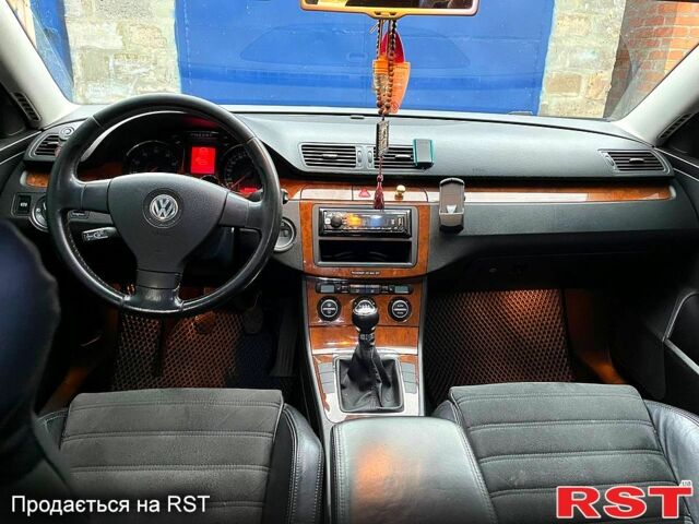 Серый Фольксваген Пассат, объемом двигателя 2 л и пробегом 370 тыс. км за 6300 $, фото 3 на Automoto.ua