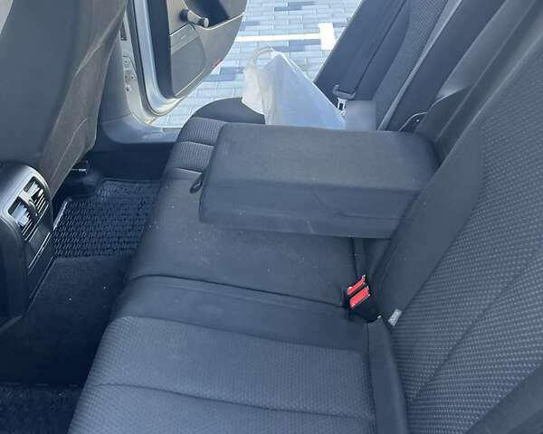 Серый Фольксваген Пассат, объемом двигателя 1.9 л и пробегом 300 тыс. км за 5000 $, фото 11 на Automoto.ua