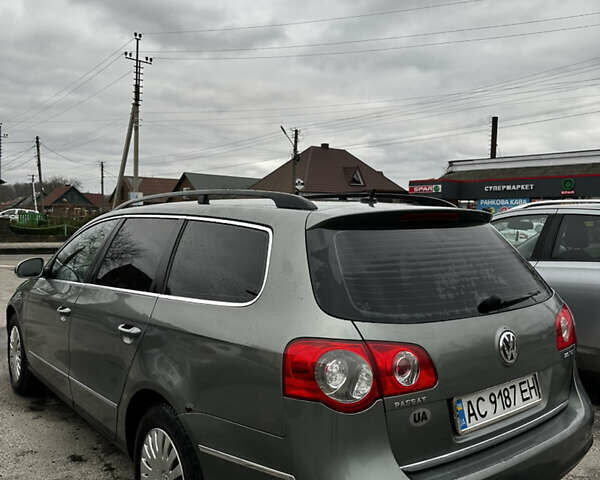 Сірий Фольксваген Пассат, об'ємом двигуна 2 л та пробігом 341 тис. км за 6100 $, фото 2 на Automoto.ua