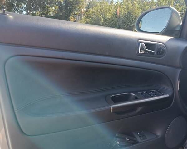 Серый Фольксваген Пассат, объемом двигателя 1.78 л и пробегом 345 тыс. км за 5300 $, фото 4 на Automoto.ua