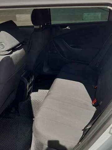 Серый Фольксваген Пассат, объемом двигателя 1.98 л и пробегом 260 тыс. км за 4800 $, фото 10 на Automoto.ua