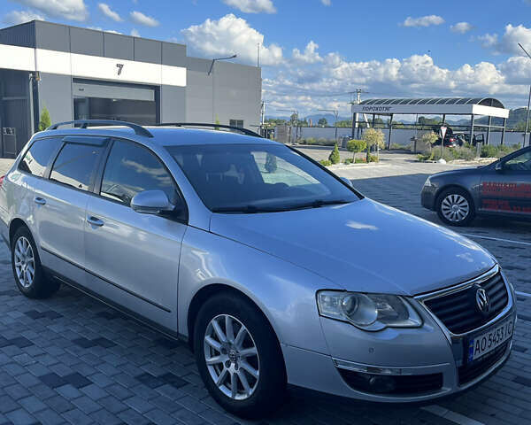 Серый Фольксваген Пассат, объемом двигателя 1.9 л и пробегом 300 тыс. км за 5000 $, фото 3 на Automoto.ua