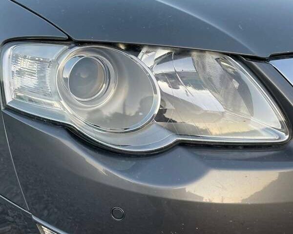 Серый Фольксваген Пассат, объемом двигателя 1.6 л и пробегом 232 тыс. км за 6499 $, фото 12 на Automoto.ua