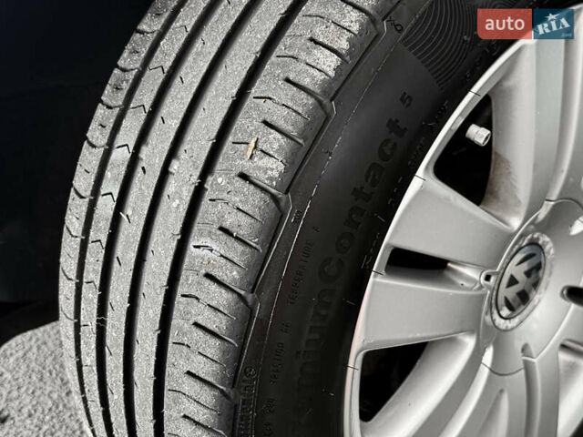 Серый Фольксваген Пассат, объемом двигателя 1.98 л и пробегом 229 тыс. км за 7300 $, фото 13 на Automoto.ua