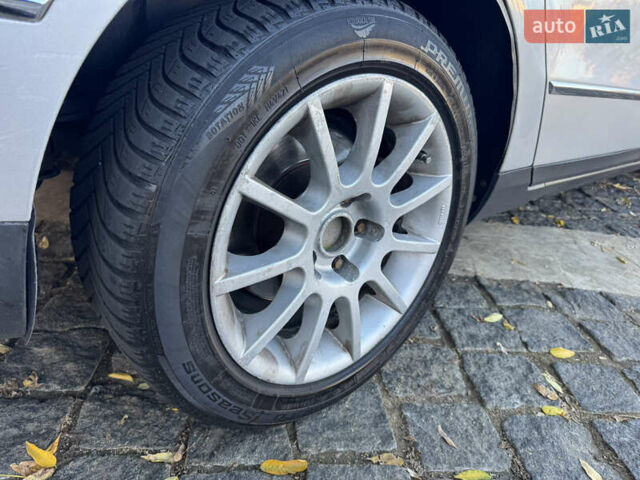 Сірий Фольксваген Пассат, об'ємом двигуна 2 л та пробігом 267 тис. км за 4500 $, фото 18 на Automoto.ua