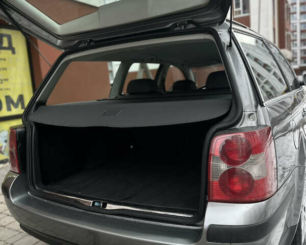 Серый Фольксваген Пассат, объемом двигателя 1.9 л и пробегом 347 тыс. км за 5150 $, фото 78 на Automoto.ua