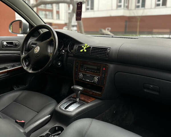 Серый Фольксваген Пассат, объемом двигателя 1.9 л и пробегом 347 тыс. км за 5150 $, фото 67 на Automoto.ua