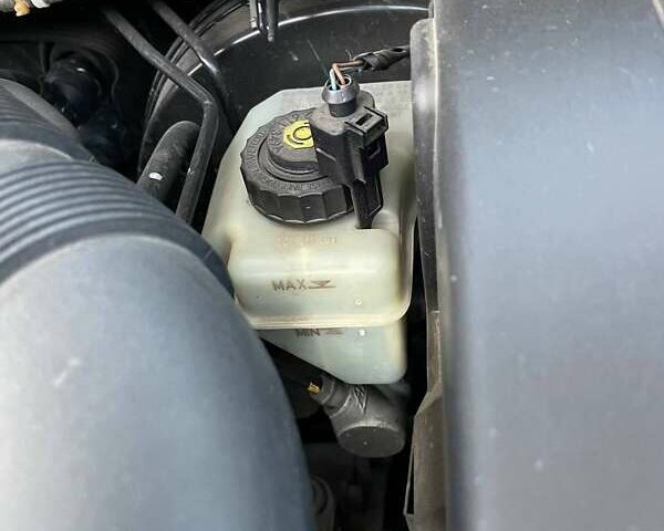 Серый Фольксваген Пассат, объемом двигателя 1.6 л и пробегом 232 тыс. км за 6499 $, фото 20 на Automoto.ua