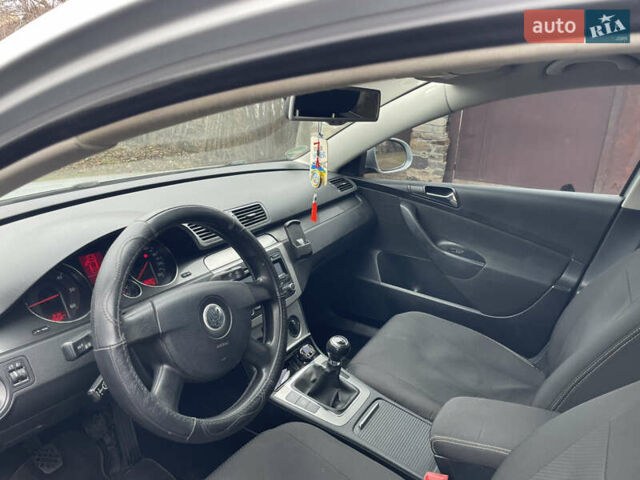 Серый Фольксваген Пассат, объемом двигателя 1.97 л и пробегом 265 тыс. км за 6500 $, фото 8 на Automoto.ua