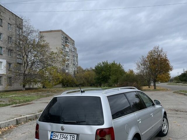 Сірий Фольксваген Пассат, об'ємом двигуна 2.5 л та пробігом 370 тис. км за 3650 $, фото 5 на Automoto.ua