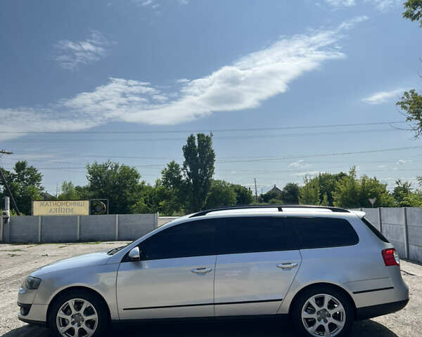 Серый Фольксваген Пассат, объемом двигателя 1.9 л и пробегом 295 тыс. км за 5800 $, фото 2 на Automoto.ua