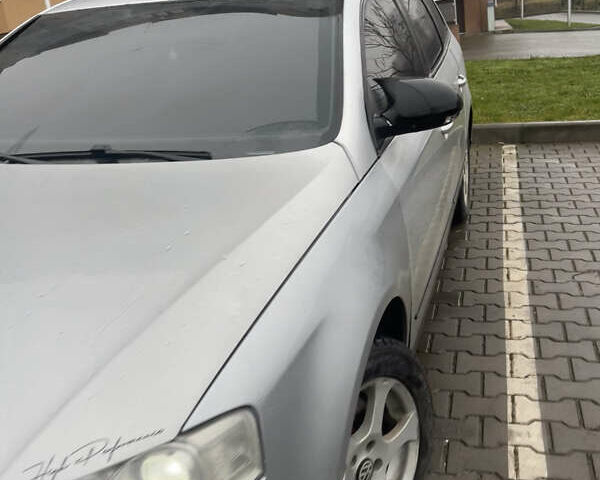 Сірий Фольксваген Пассат, об'ємом двигуна 2 л та пробігом 330 тис. км за 4100 $, фото 8 на Automoto.ua