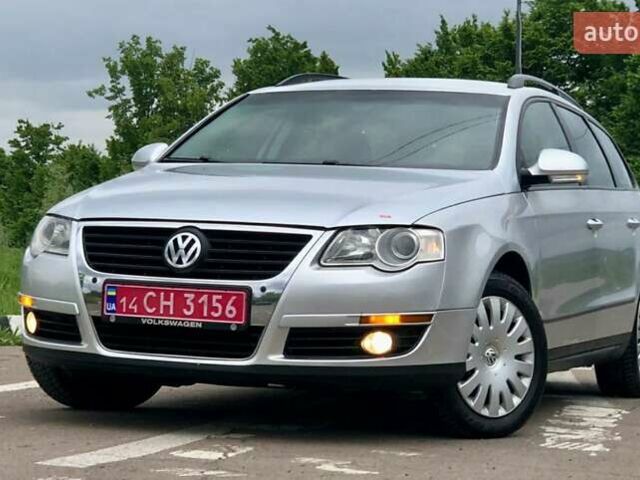 Серый Фольксваген Пассат, объемом двигателя 1.6 л и пробегом 210 тыс. км за 4995 $, фото 1 на Automoto.ua