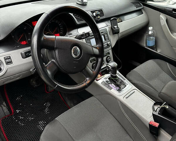 Сірий Фольксваген Пассат, об'ємом двигуна 2 л та пробігом 341 тис. км за 6100 $, фото 5 на Automoto.ua