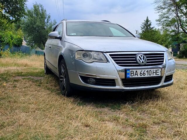 Серый Фольксваген Пассат, объемом двигателя 2 л и пробегом 485 тыс. км за 5800 $, фото 1 на Automoto.ua