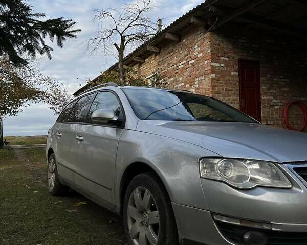 Сірий Фольксваген Пассат, об'ємом двигуна 1.9 л та пробігом 326 тис. км за 4700 $, фото 1 на Automoto.ua