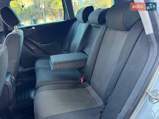 Сірий Фольксваген Пассат, об'ємом двигуна 2 л та пробігом 267 тис. км за 4500 $, фото 16 на Automoto.ua