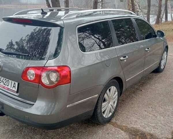 Серый Фольксваген Пассат, объемом двигателя 1.97 л и пробегом 280 тыс. км за 5600 $, фото 6 на Automoto.ua