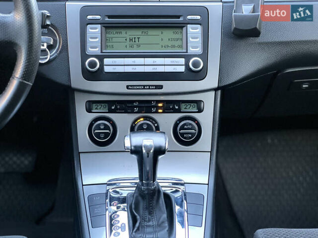 Серый Фольксваген Пассат, объемом двигателя 2 л и пробегом 240 тыс. км за 5350 $, фото 23 на Automoto.ua