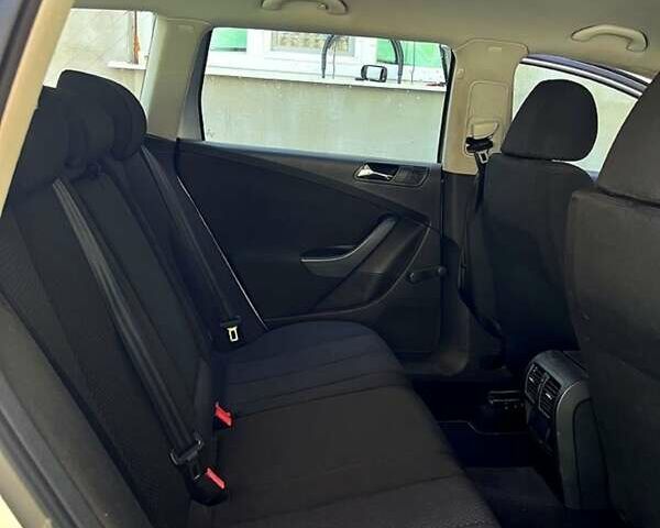 Сірий Фольксваген Пассат, об'ємом двигуна 1.9 л та пробігом 325 тис. км за 5500 $, фото 8 на Automoto.ua