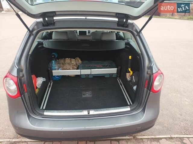 Серый Фольксваген Пассат, объемом двигателя 1.98 л и пробегом 452 тыс. км за 5000 $, фото 12 на Automoto.ua