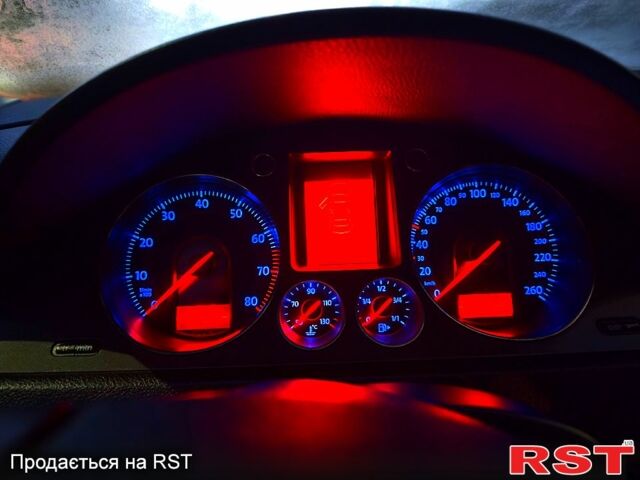 Сірий Фольксваген Пассат, об'ємом двигуна 1.6 л та пробігом 222 тис. км за 5000 $, фото 5 на Automoto.ua