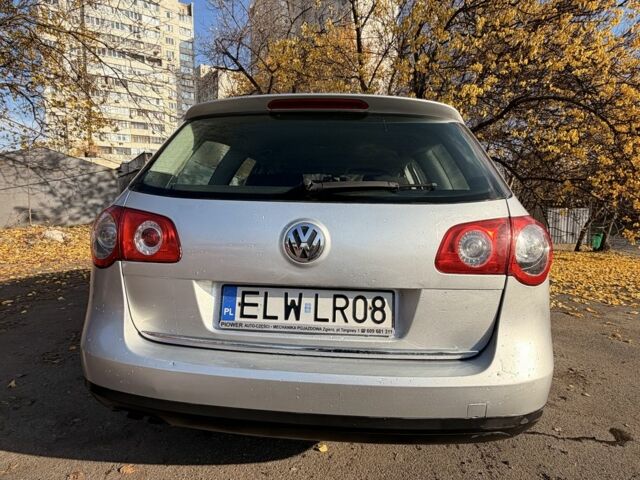 Сірий Фольксваген Пассат, об'ємом двигуна 2 л та пробігом 300 тис. км за 2800 $, фото 6 на Automoto.ua