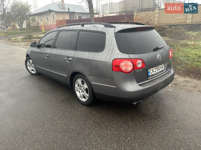 Серый Фольксваген Пассат, объемом двигателя 2 л и пробегом 230 тыс. км за 7500 $, фото 3 на Automoto.ua