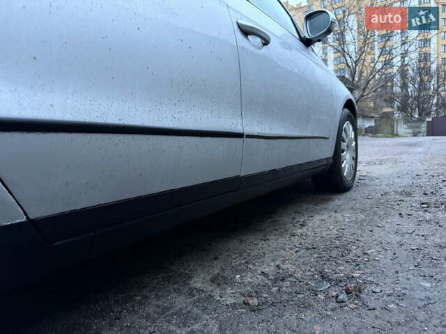 Серый Фольксваген Пассат, объемом двигателя 2 л и пробегом 300 тыс. км за 2950 $, фото 16 на Automoto.ua