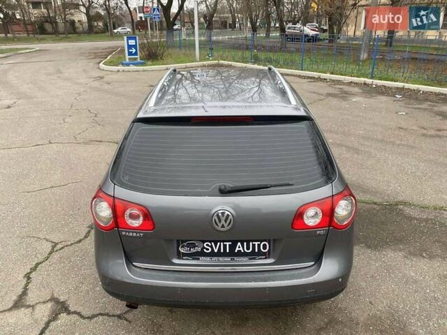 Серый Фольксваген Пассат, объемом двигателя 1.6 л и пробегом 258 тыс. км за 6500 $, фото 13 на Automoto.ua