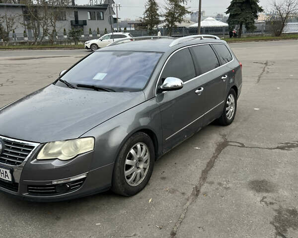 Серый Фольксваген Пассат, объемом двигателя 1.98 л и пробегом 244 тыс. км за 5800 $, фото 1 на Automoto.ua