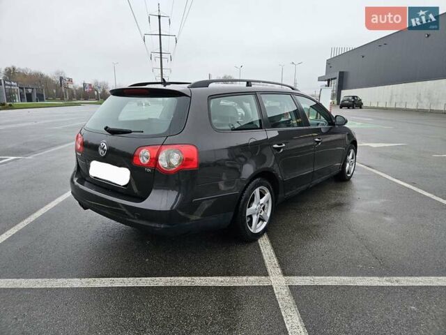 Сірий Фольксваген Пассат, об'ємом двигуна 1.9 л та пробігом 327 тис. км за 3333 $, фото 3 на Automoto.ua