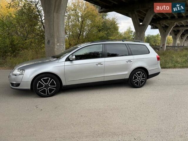 Сірий Фольксваген Пассат, об'ємом двигуна 2 л та пробігом 380 тис. км за 4999 $, фото 4 на Automoto.ua