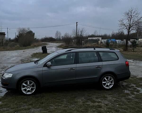 Сірий Фольксваген Пассат, об'ємом двигуна 1.6 л та пробігом 173 тис. км за 5800 $, фото 3 на Automoto.ua