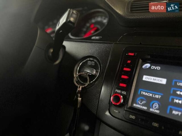 Сірий Фольксваген Пассат, об'ємом двигуна 1.6 л та пробігом 244 тис. км за 6199 $, фото 20 на Automoto.ua