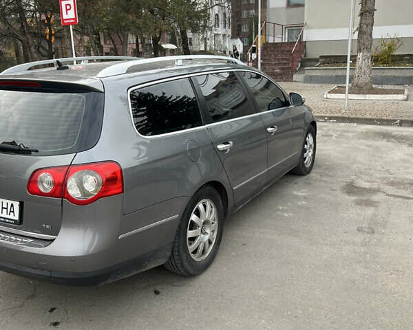Серый Фольксваген Пассат, объемом двигателя 1.98 л и пробегом 244 тыс. км за 5800 $, фото 4 на Automoto.ua