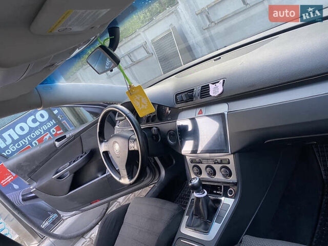 Серый Фольксваген Пассат, объемом двигателя 2 л и пробегом 245 тыс. км за 5600 $, фото 20 на Automoto.ua