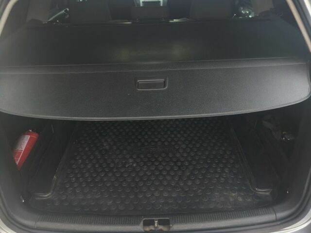 Серый Фольксваген Пассат, объемом двигателя 2 л и пробегом 265 тыс. км за 5500 $, фото 11 на Automoto.ua