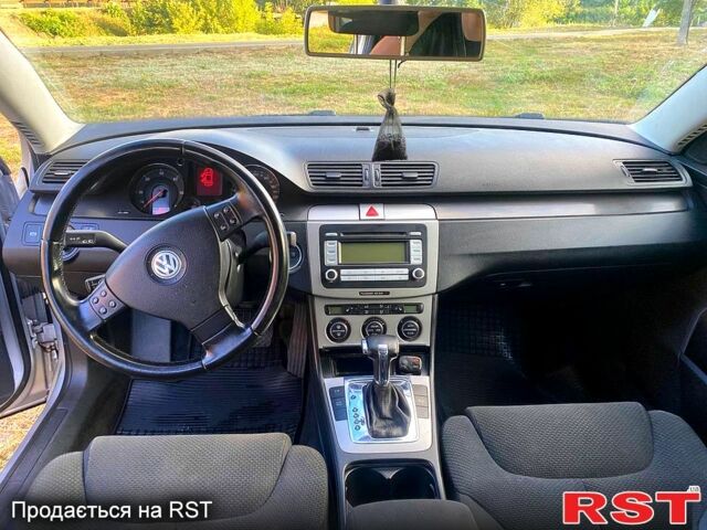 Серый Фольксваген Пассат, объемом двигателя 2 л и пробегом 255 тыс. км за 5900 $, фото 6 на Automoto.ua