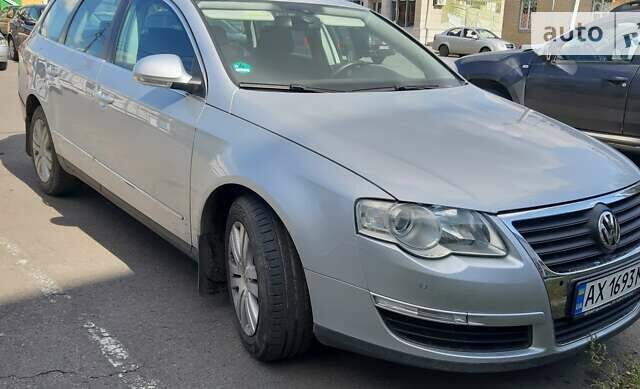 Серый Фольксваген Пассат, объемом двигателя 1.6 л и пробегом 165 тыс. км за 6500 $, фото 3 на Automoto.ua