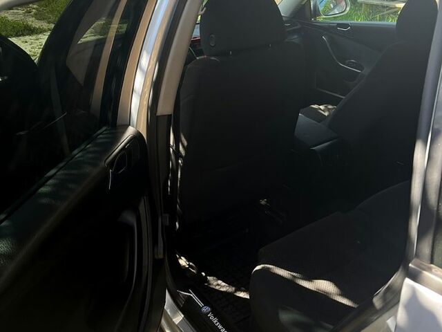 Сірий Фольксваген Пассат, об'ємом двигуна 1.9 л та пробігом 280 тис. км за 2800 $, фото 5 на Automoto.ua