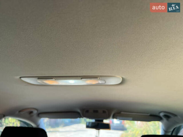 Сірий Фольксваген Пассат, об'ємом двигуна 1.6 л та пробігом 272 тис. км за 5500 $, фото 18 на Automoto.ua